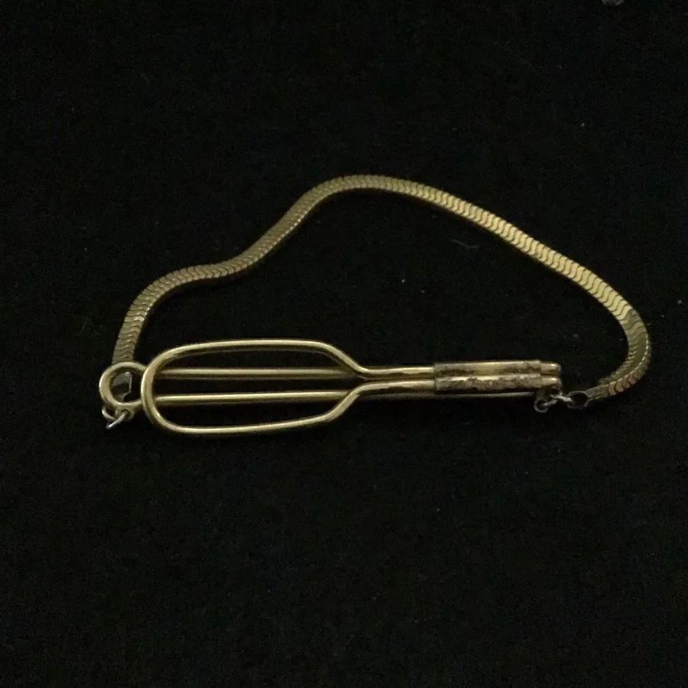 Tie bar Vintage male eternity symbol, tie bar by radio